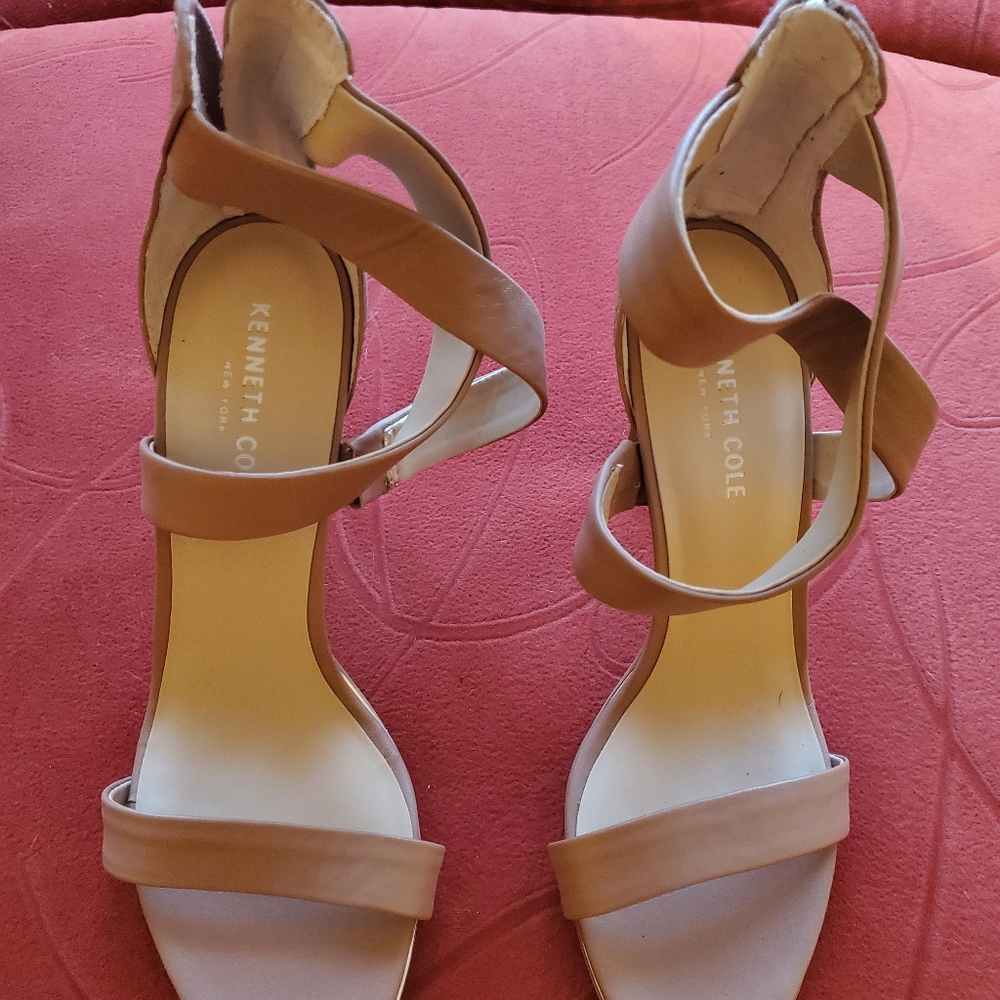 Kenneth Cole sandaks